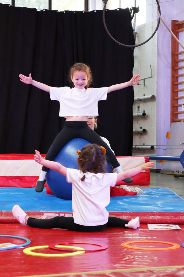 Stages cours Enfants Loisirs créatifs Micro Circus atelier de